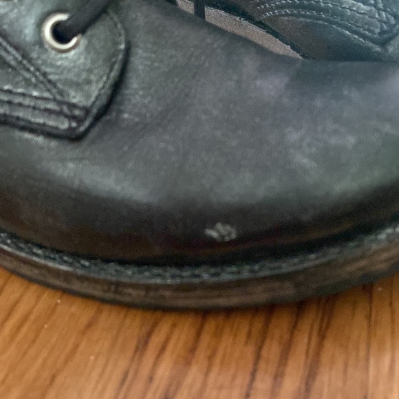 Frye - Picture 6 of 8